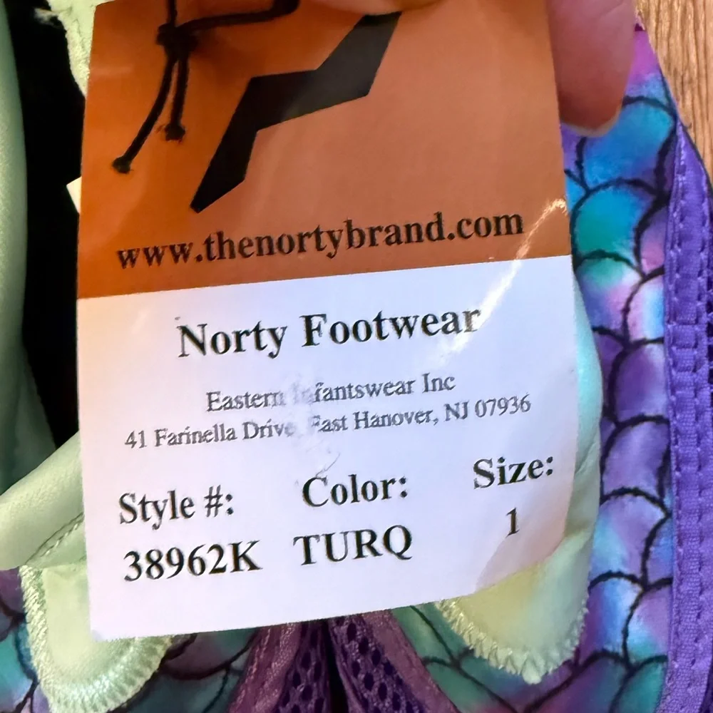NWT Norty Kids Slip-On Water Shoes Purple Mermaid Size 1